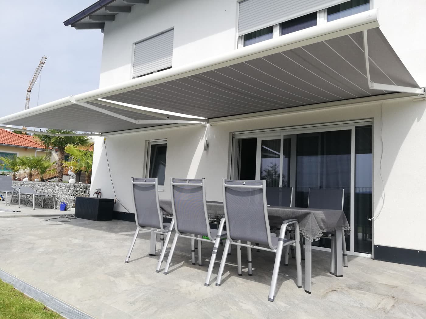 markise mit wind- und regensensor