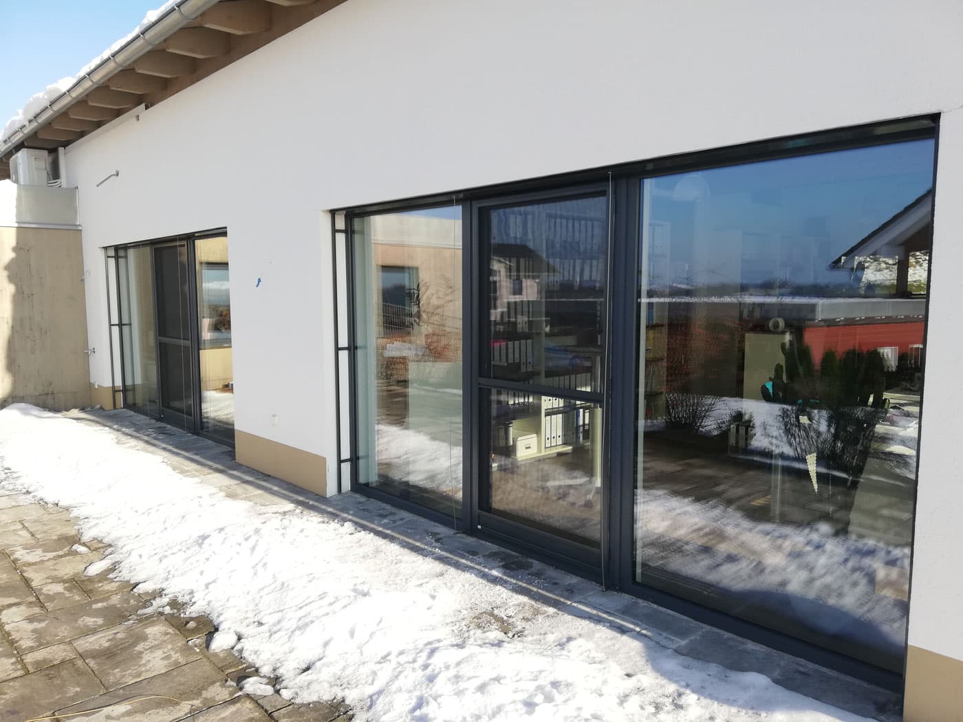 Drehtür in RAL 7016 für Büroräume in Thyrnau